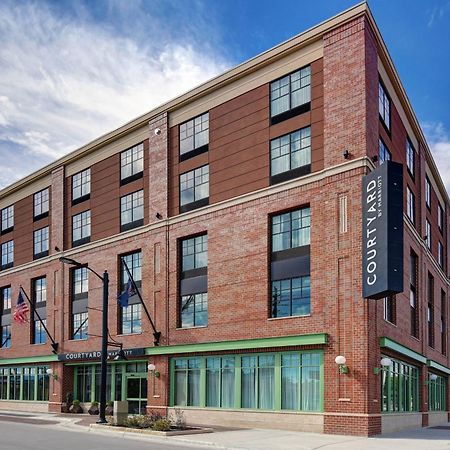 Courtyard By Marriott Manhattan Aggieville 외부 사진